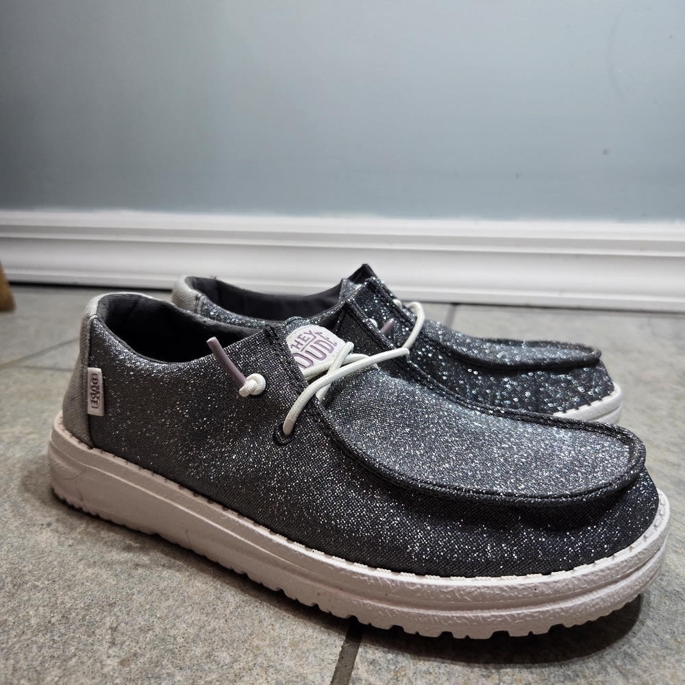 Hey Dude Wendy Metallic Sparkle Charcoal Slip On Shoes Women US Size 5